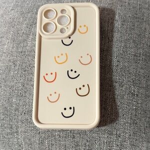 Smiley Face Phone Case - Cream